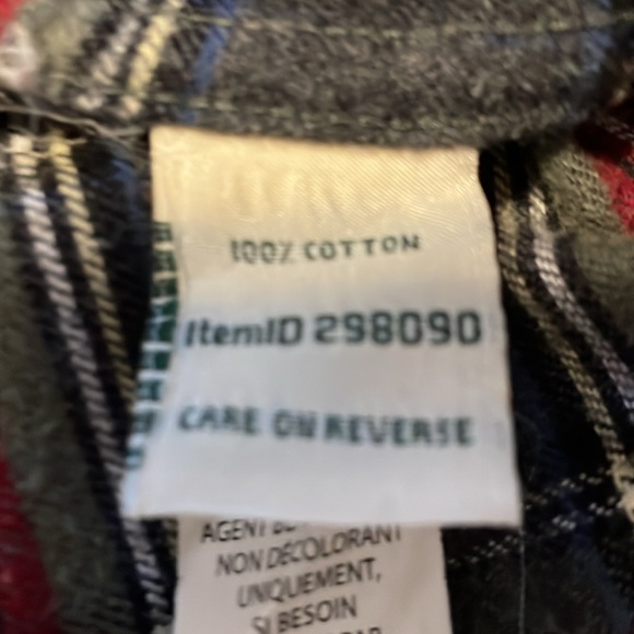 L.L. Bean Scotch Plaid Flannel Button Up Shirt Size Medium - Picture 6 of 11